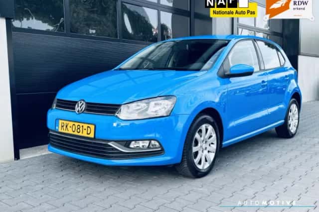 Volkswagen Polo (2015) thumbnail 2