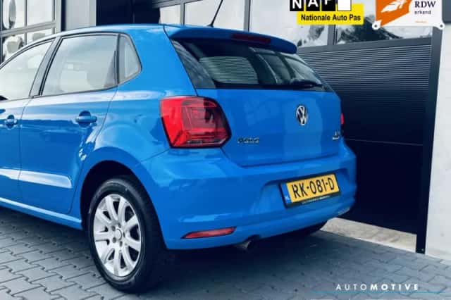 Volkswagen Polo (2015) thumbnail 5