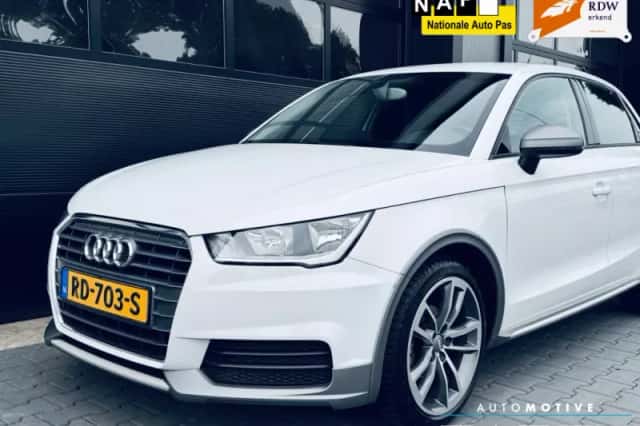Audi A1 (2017) thumbnail 3