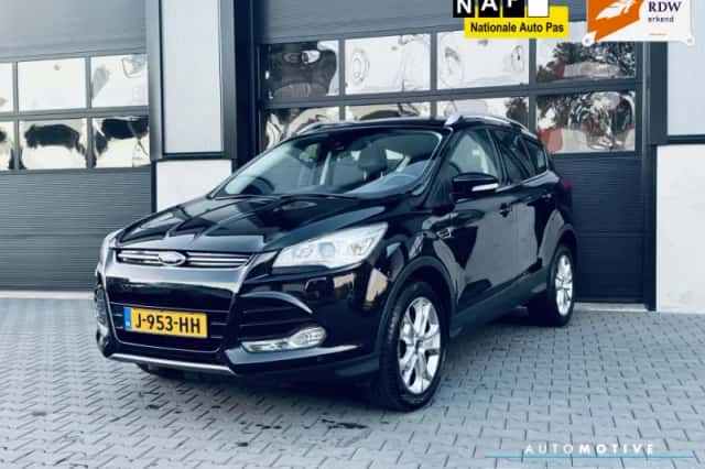 Ford Kuga (2014) thumbnail 1