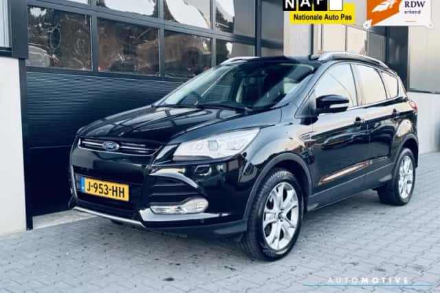 Ford Kuga (2014) thumbnail 2
