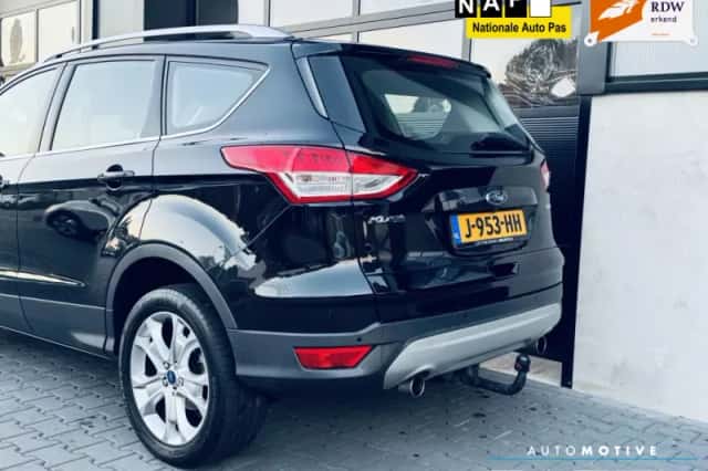 Ford Kuga (2014) thumbnail 5