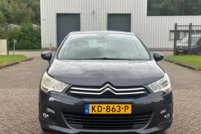 Citroën C4 (2011) thumbnail 2