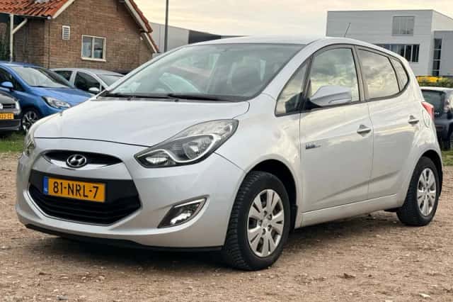 Hyundai ix20 (2010) thumbnail 3