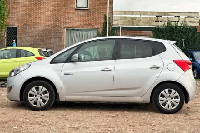 Hyundai ix20 (2010) thumbnail 6