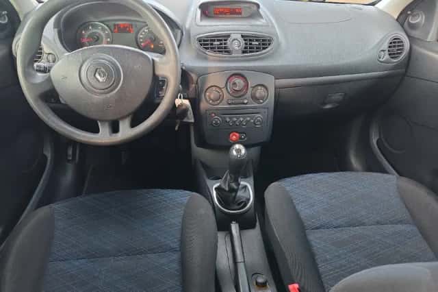 Renault Clio (2008) thumbnail 6