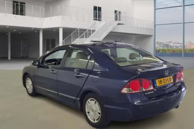 Honda Civic (2008) thumbnail 4