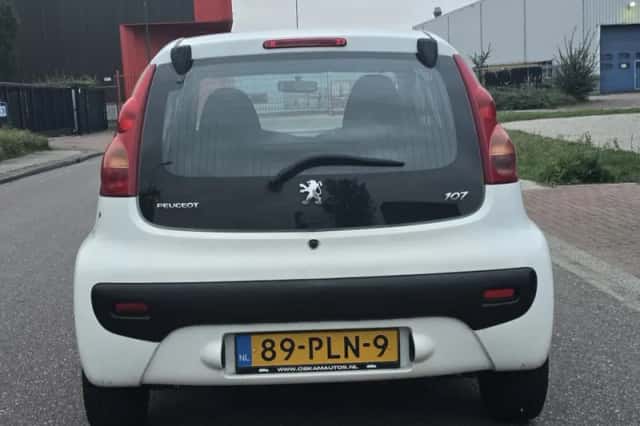Peugeot 107 (2011) thumbnail 4