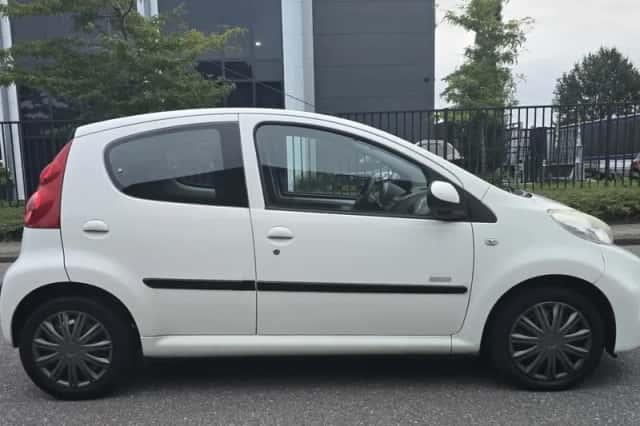 Peugeot 107 (2011) thumbnail 6