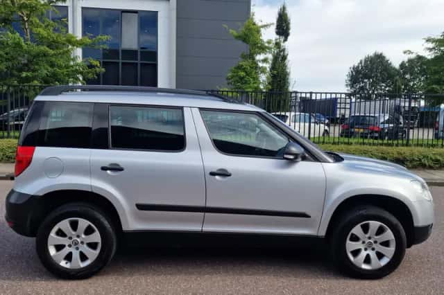 Škoda Yeti (2011) thumbnail 6
