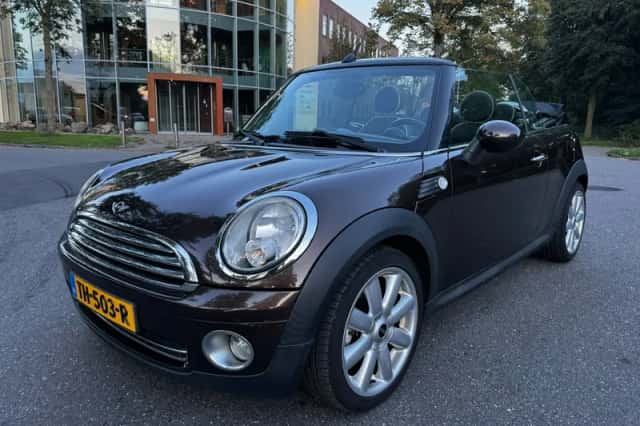 MINI Cabrio (2009) thumbnail 4