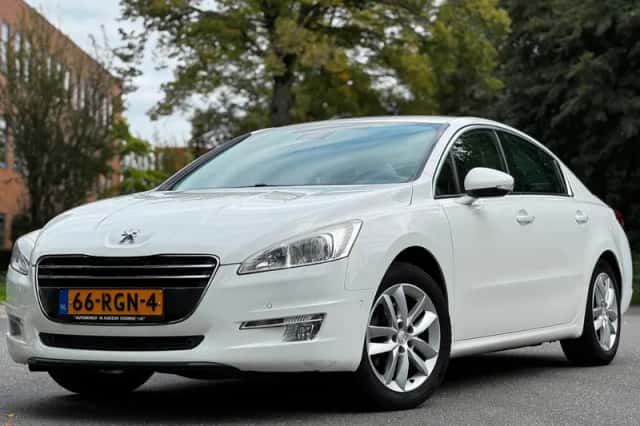 Peugeot 508 (2011) thumbnail 1