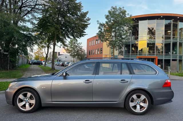BMW 5-Serie (2008) thumbnail 2