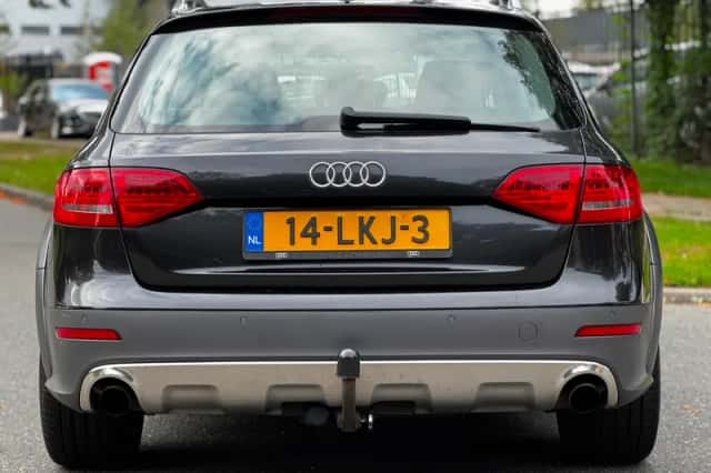 Audi A4 Allroad (2010) thumbnail 4