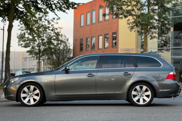 BMW 5-Serie (2005) thumbnail 2