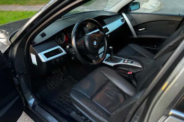 BMW 5-Serie (2005) thumbnail 3