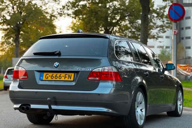 BMW 5-Serie (2005) thumbnail 6