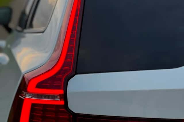 Volvo V60 (2019) thumbnail 4