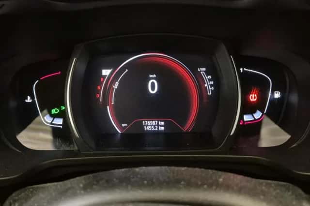 Renault Kadjar (2017) thumbnail 6