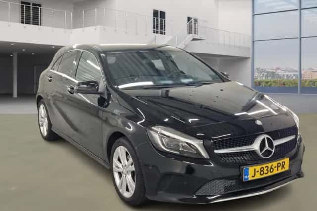 Mercedes-Benz A-Klasse (2016) thumbnail 2