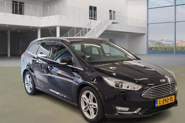 Ford Focus (2017) thumbnail 2