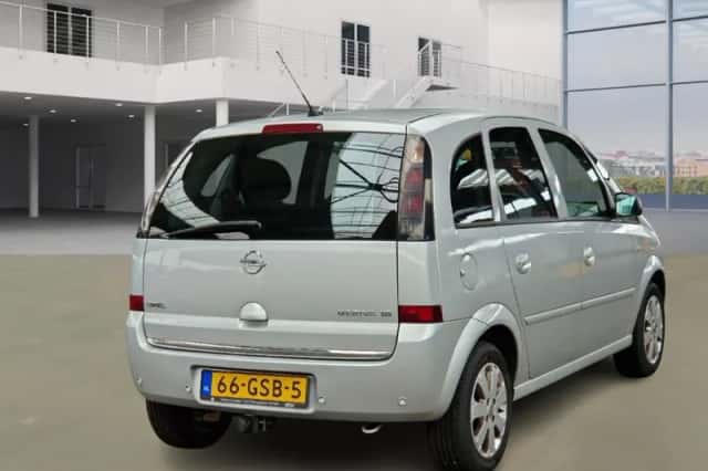 Opel Meriva (2008) thumbnail 3