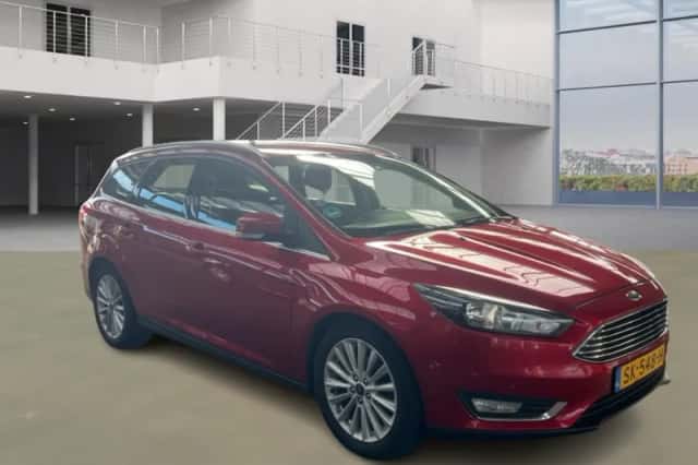Ford Focus (2018) thumbnail 2