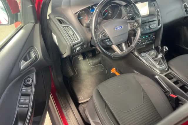 Ford Focus (2018) thumbnail 6
