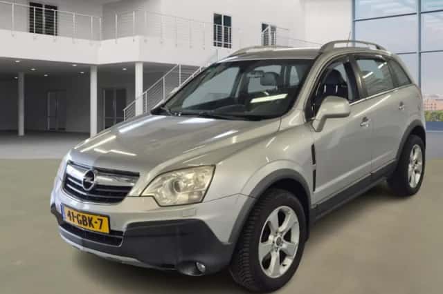 Opel Antara (2007) thumbnail 1