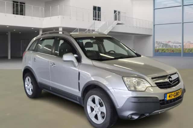 Opel Antara (2007) thumbnail 2