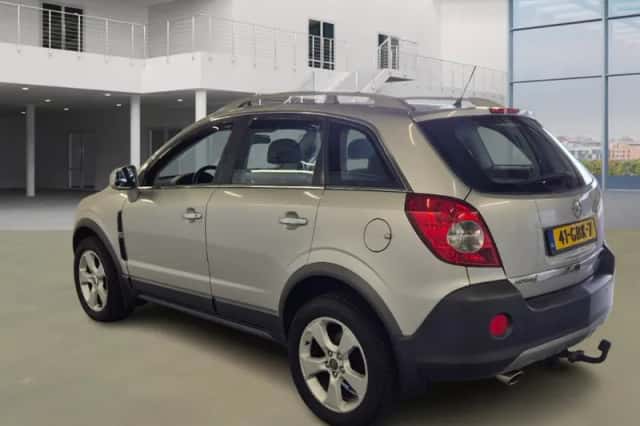 Opel Antara (2007) thumbnail 4