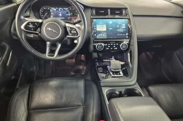 Jaguar E-Pace (2021) thumbnail 6