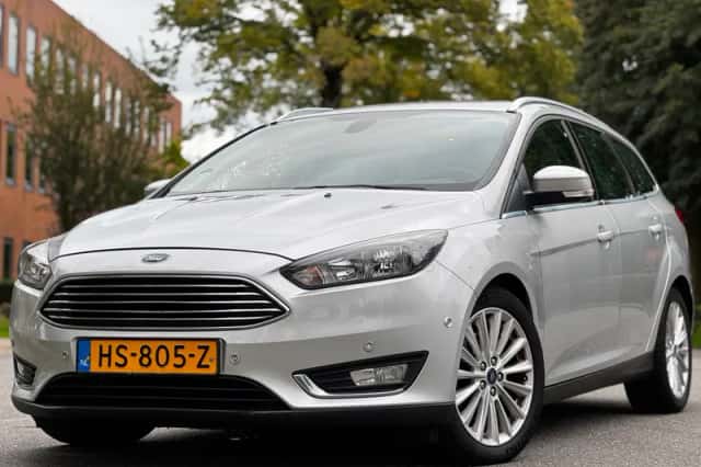 Ford Focus (2015) thumbnail 1
