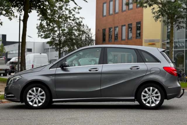 Mercedes-Benz B-Klasse (2012) thumbnail 2