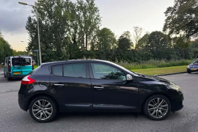 Renault Mégane (2011) thumbnail 4