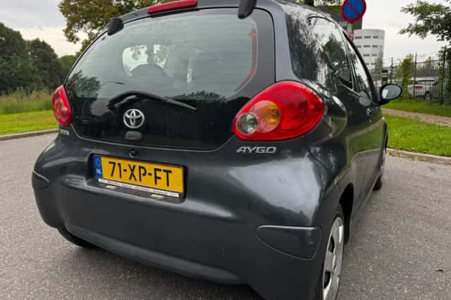 Toyota Aygo (2007) thumbnail 4