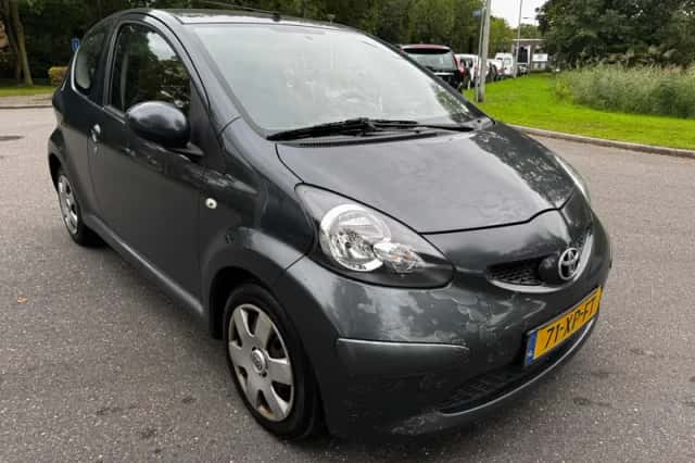 Toyota Aygo (2007) thumbnail 5