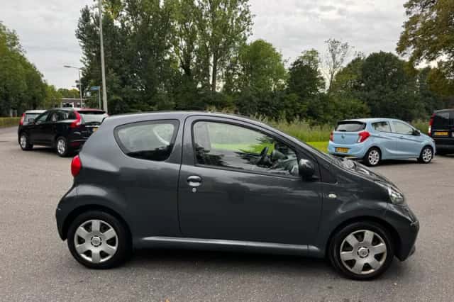 Toyota Aygo (2007) thumbnail 6