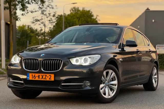 BMW 5-Serie (2010) thumbnail 1