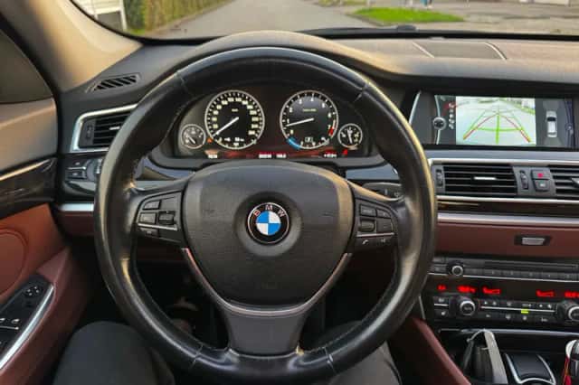 BMW 5-Serie (2010) thumbnail 4