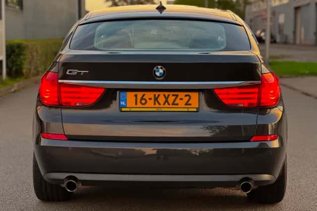 BMW 5-Serie (2010) thumbnail 6