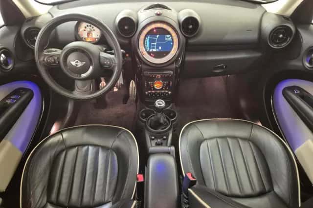 MINI Countryman (2013) thumbnail 5