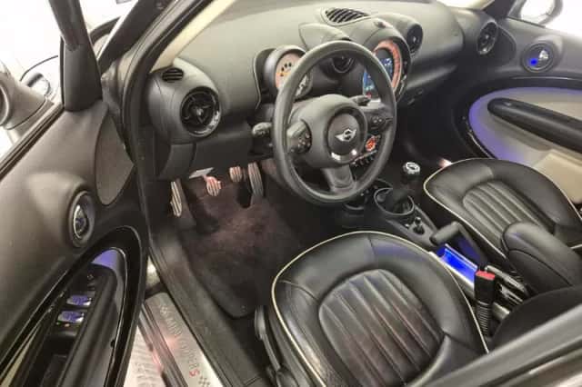 MINI Countryman (2013) thumbnail 6