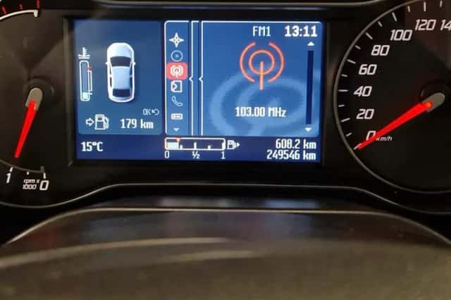 Ford S-Max (2013) thumbnail 5