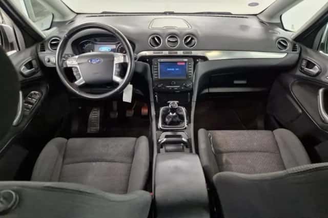 Ford S-Max (2013) thumbnail 6
