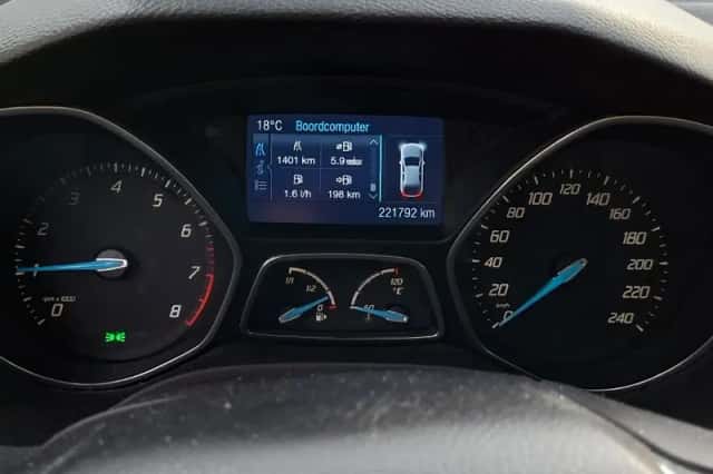 Ford Focus (2012) thumbnail 5