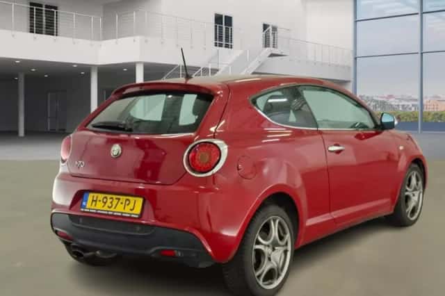 Alfa Romeo MiTo (2015) thumbnail 3