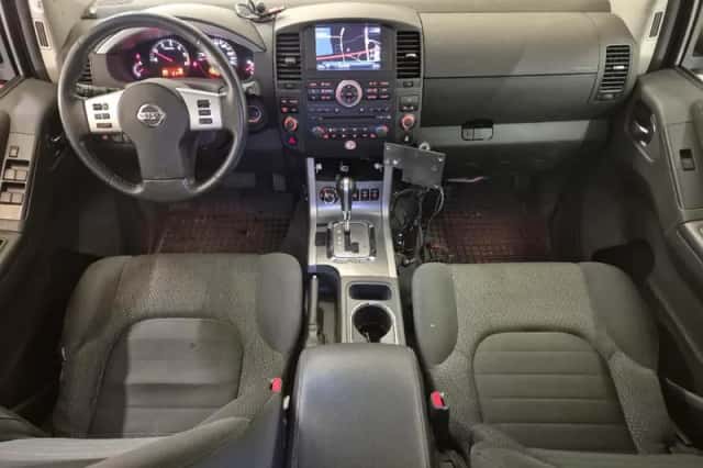 Nissan Pathfinder (2013) thumbnail 6