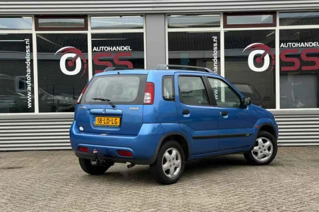 Suzuki Ignis (2002) thumbnail 4