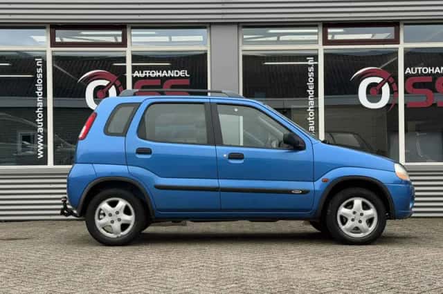 Suzuki Ignis (2002) thumbnail 5